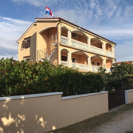 Apartmani Lavanda Vrsi Exterior foto