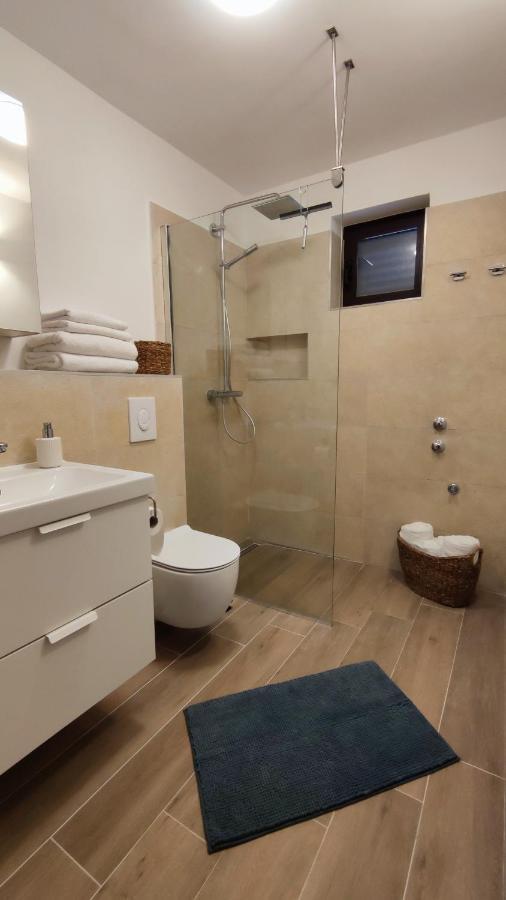Apartmani Lavanda Vrsi Exterior foto